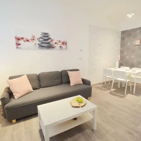 Apartmany Jizdarenska Karlovy Vary Exterior photo